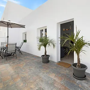 home2book-charming-apartment-teguise-terrace.in-canary-islands.com/