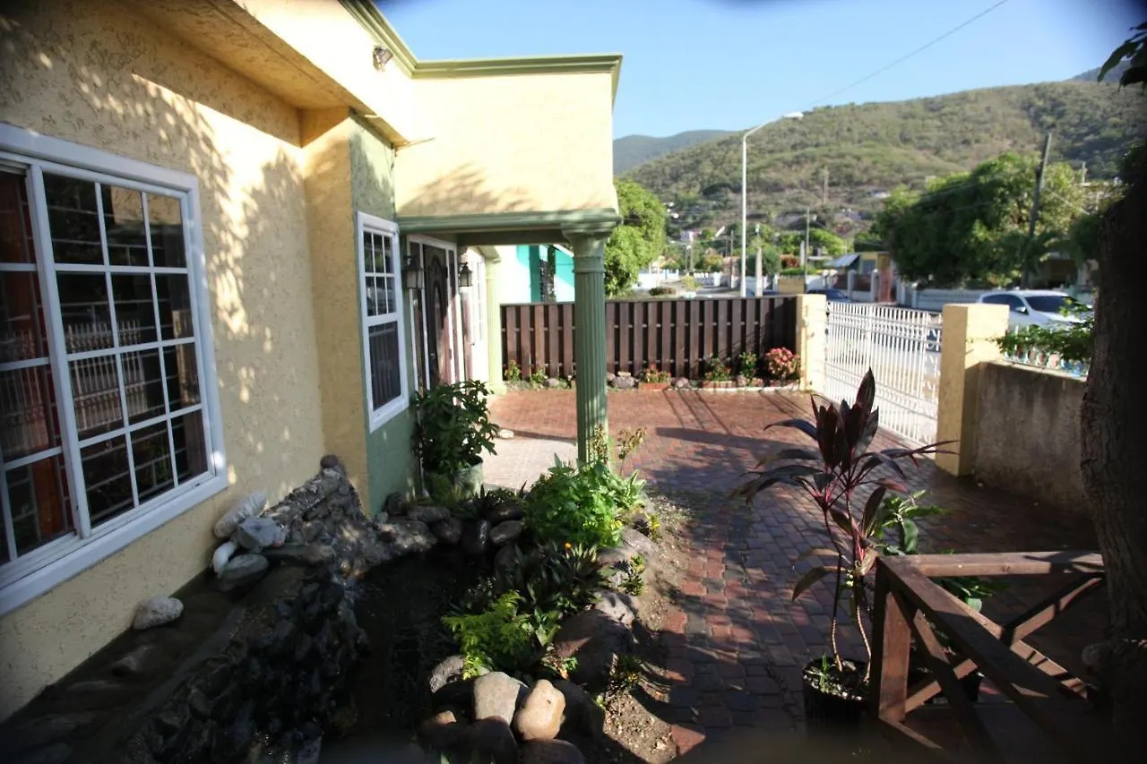 Homestay Swimaz Gateway Apartment Harbour View Jamaica